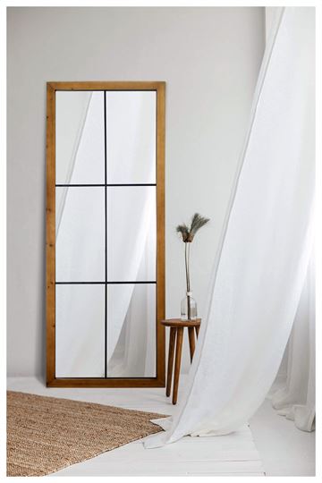 Spejl med fyrtræes ramme. H180xB70xD3cm